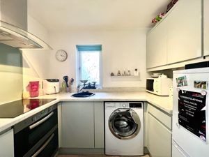 Kitchen- click for photo gallery